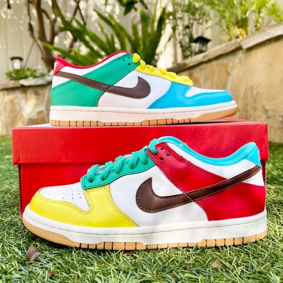 Nike Shoes - Nike Dunk low shoes